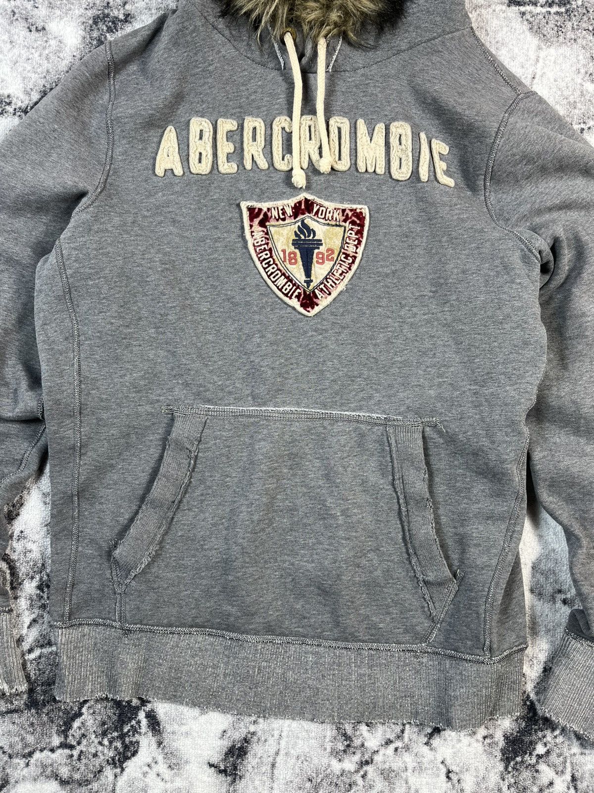 Abercrombie & Fitch Abercrombie & Fitch Fur Hoodie Distressed Y2K XXL Size US XXL / EU 58 / 5 - 4 Thumbnail