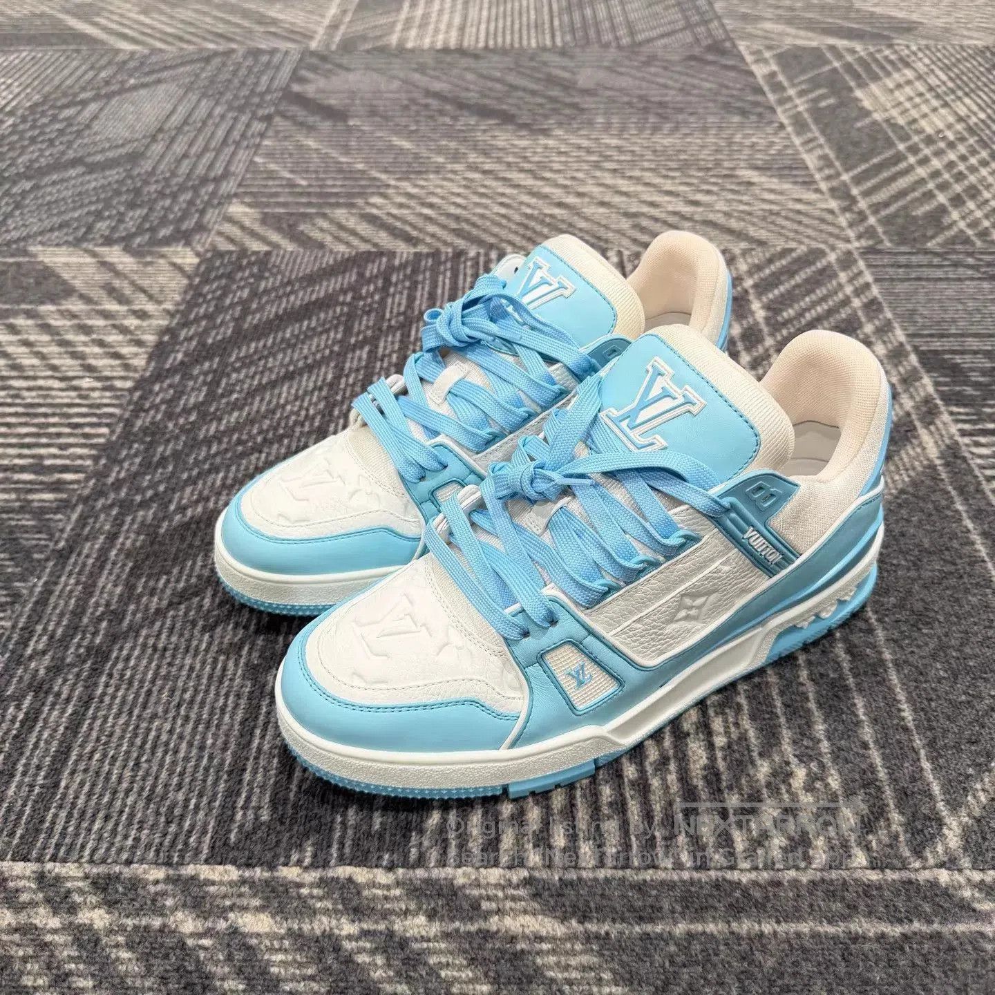 Louis Vuitton Blue Low-Top Sneakers Size 8.5. Size US 8.5 / EU 41-42 - 1 Thumbnail