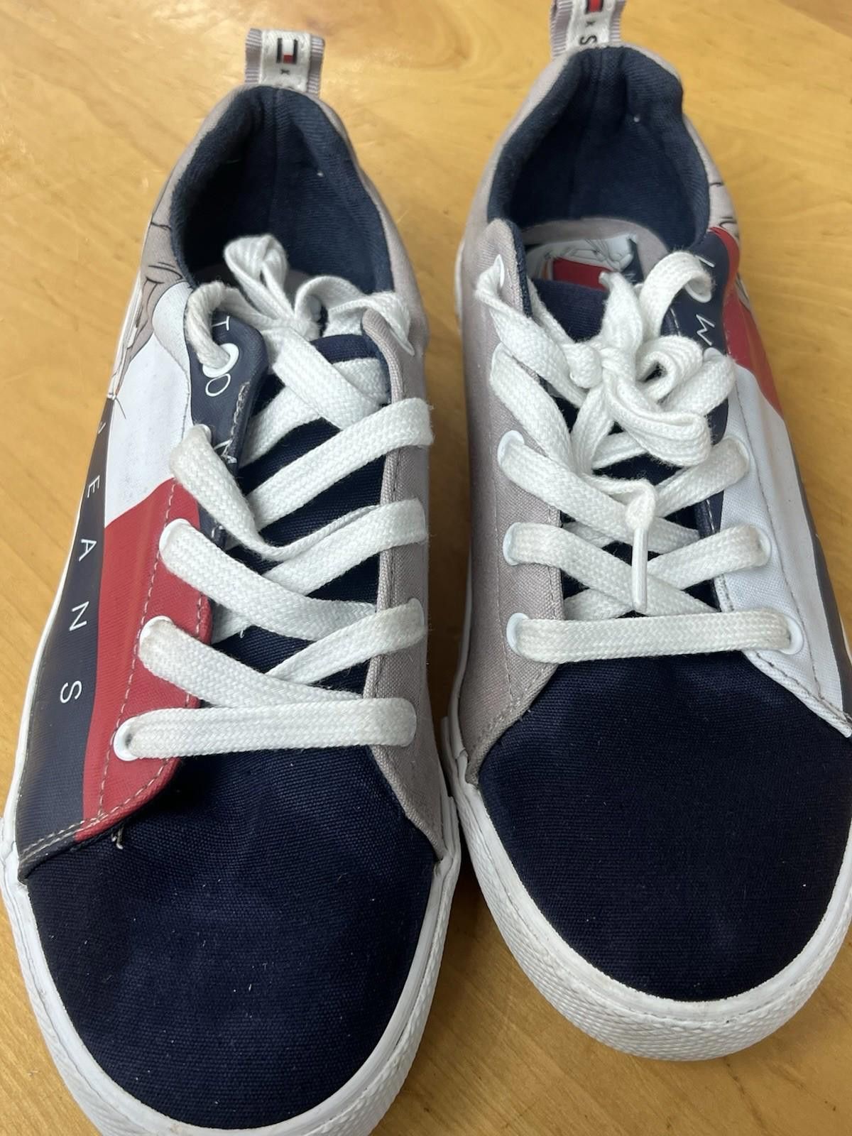 Tommy Hilfiger Tommy Hilfiger A New Legacy Space Jam Gray Blue Shoes 5 Size US 5 / EU 37 - 1 Thumbnail