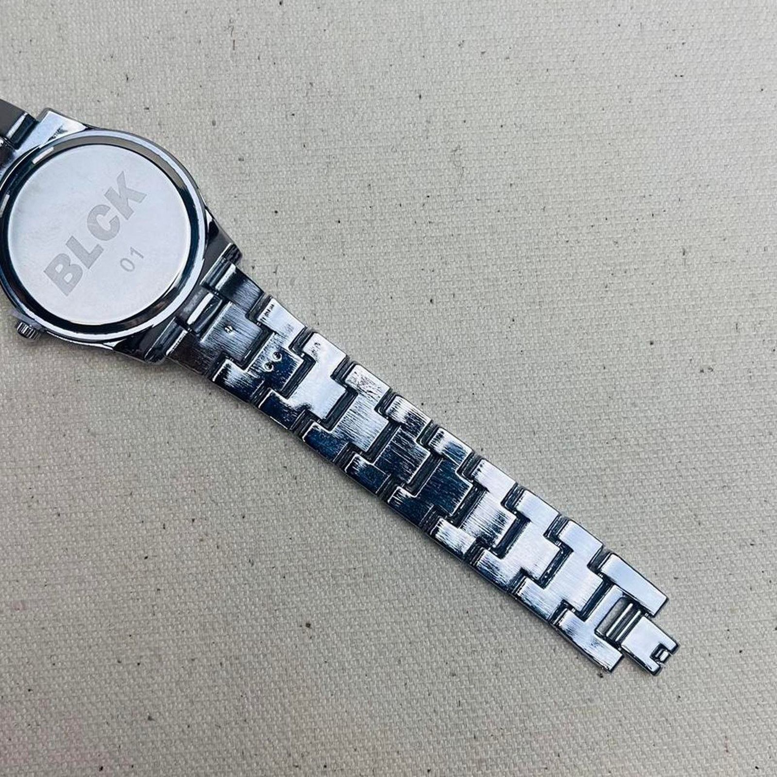 Other silver classy sporty round stainless steel quartz Size ONE SIZE - 5 Thumbnail