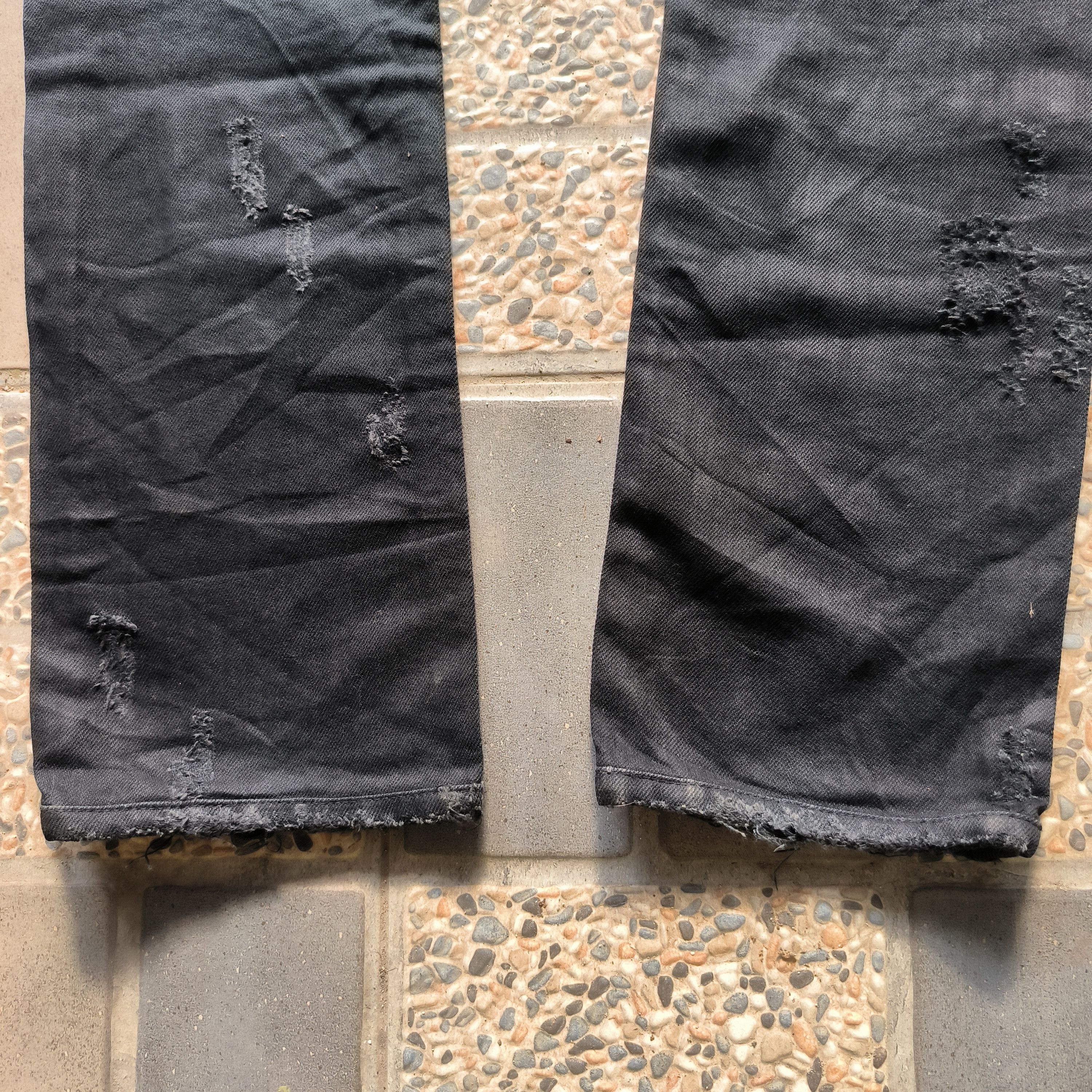 Diesel Archive Diesel Distressed Undercover Style Jeans Size US 30 / EU 46 - 13 Thumbnail