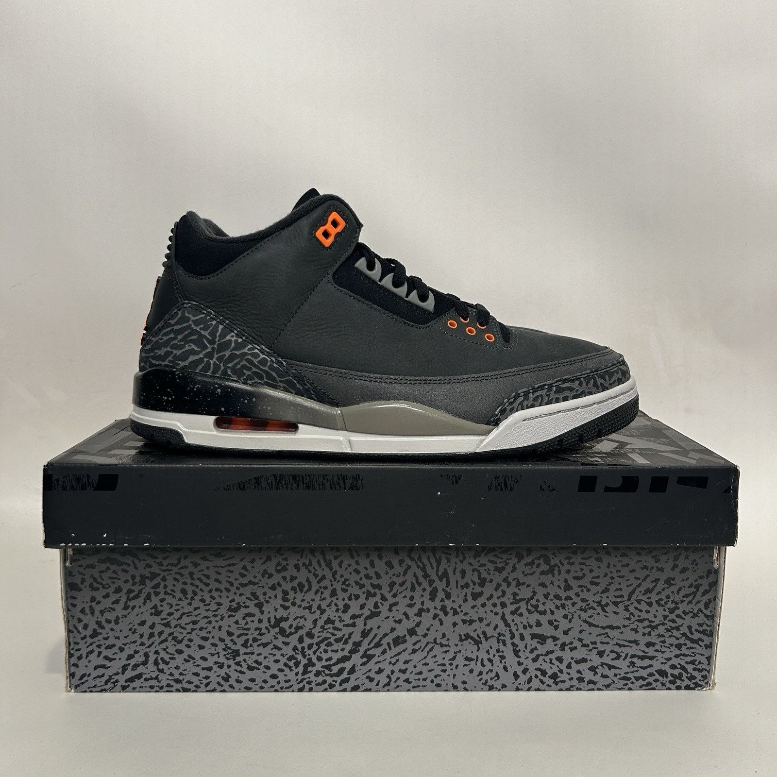 Jordan Brand Nike Air Jordan 3 Retro “Fear Pack” 2023 Size US 10.5 / EU 43-44 - 4 Thumbnail