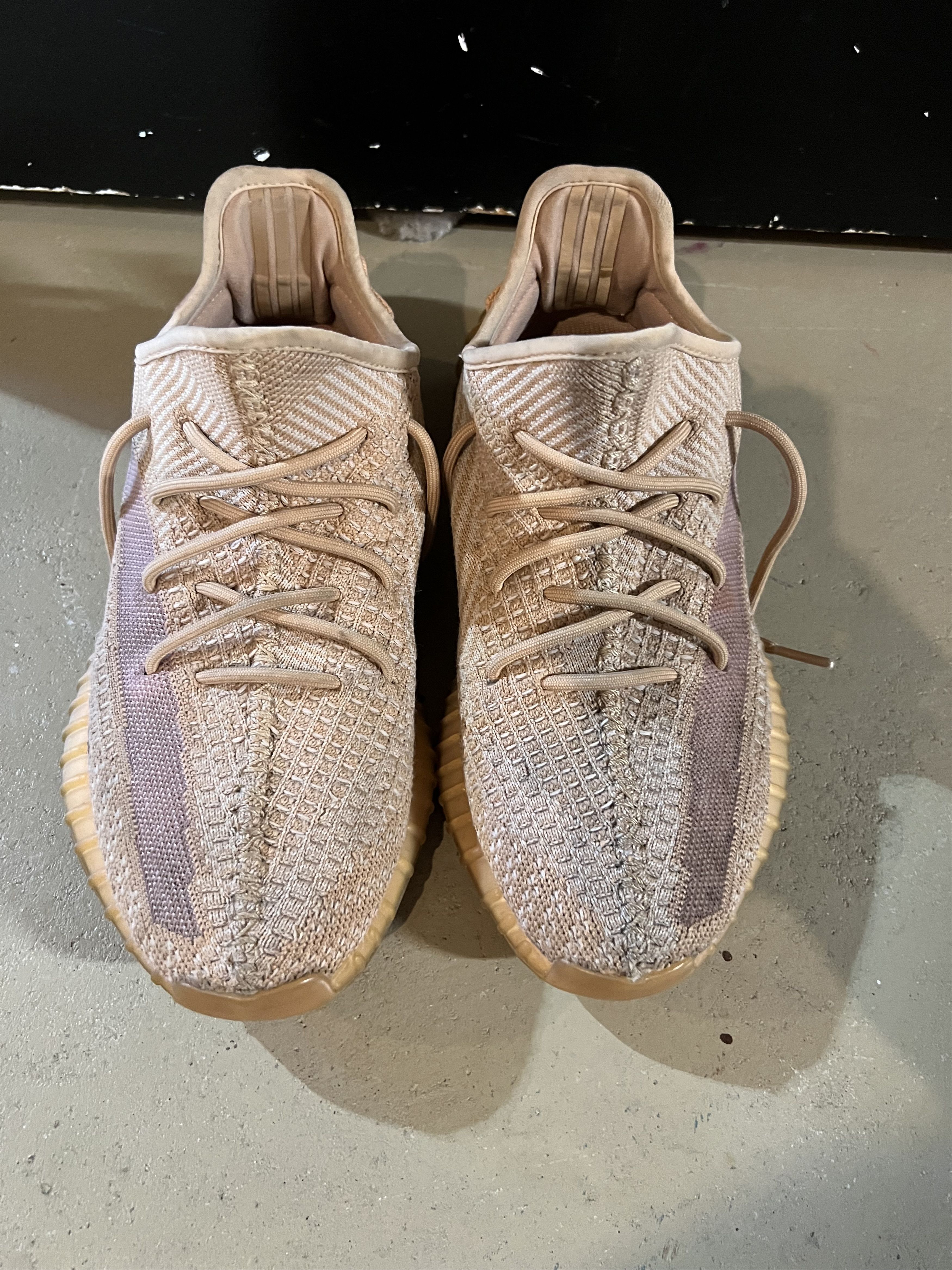 adidas Yeezy Boost 350 V2 Clay