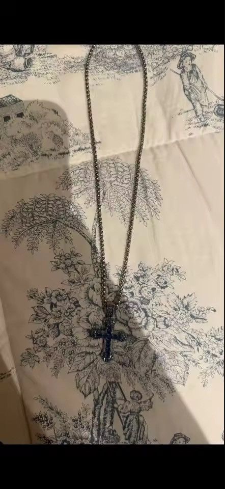 Jewelry Unique Carved Cross Pendant Necklace Size ONE SIZE - 5 Thumbnail