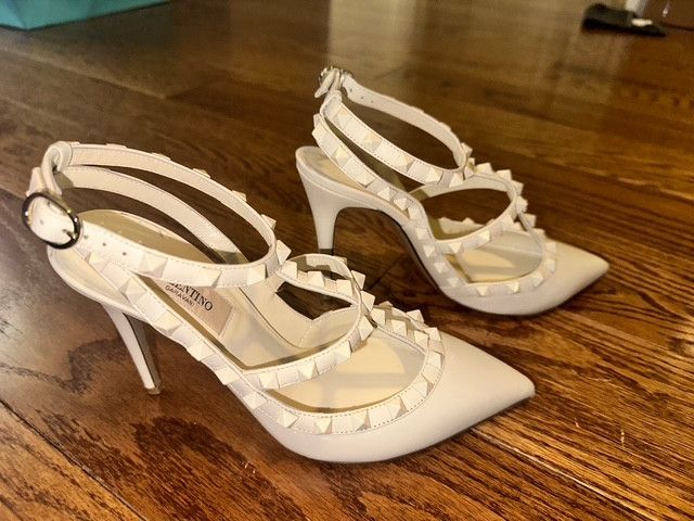 Valentino Valentino Garavani Rockstud High Heels (Ivory) Size US 7.5 / IT 37.5 - 2 Thumbnail