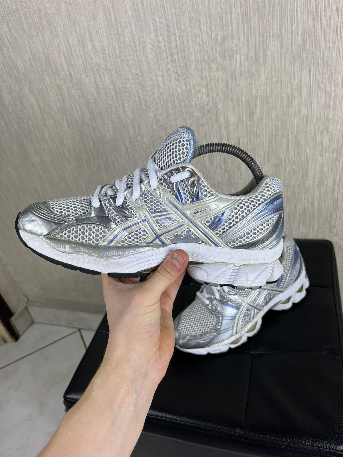 Vintage Asics gel nimbus 12 silver blue mesh sneakers shoes