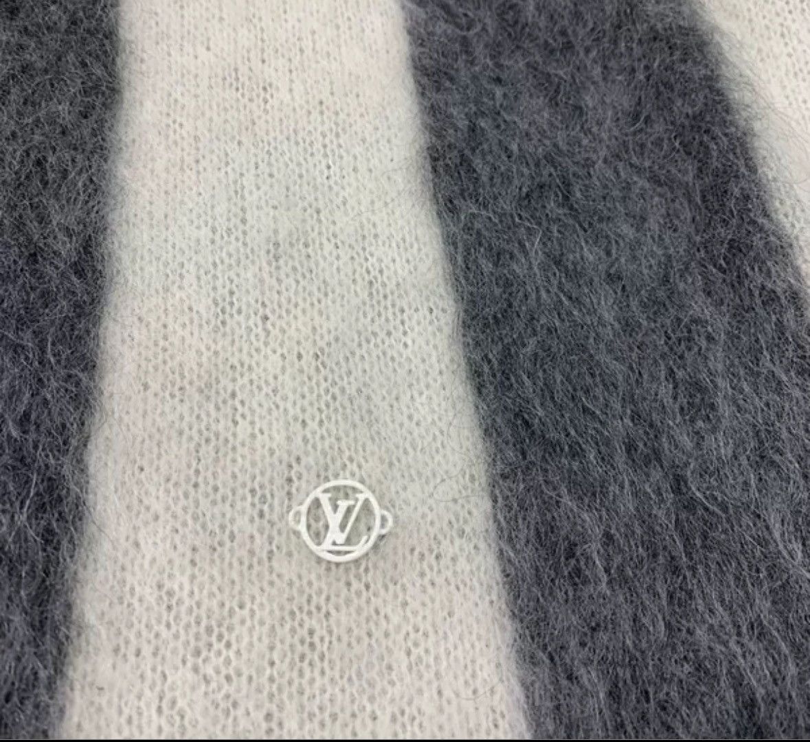 Louis Vuitton Louis Vuitton Star mohair sweater 2412-Nextarrow Size US L / EU 52-54 / 3 - 3 Thumbnail