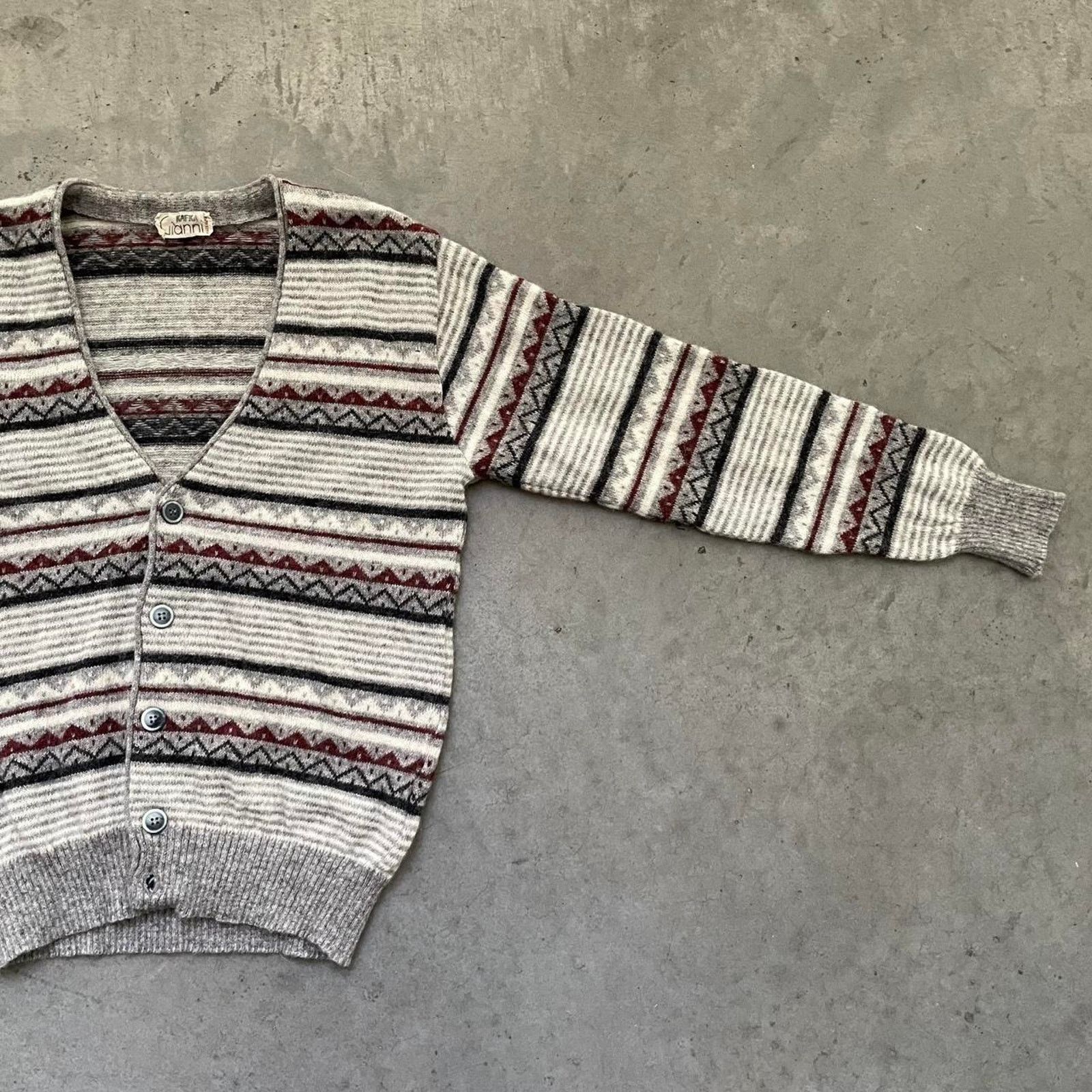 Vintage Vintage Gianni Grey Patterned Cardigan Sweater Size US M / EU 48-50 / 2 - 3 Thumbnail