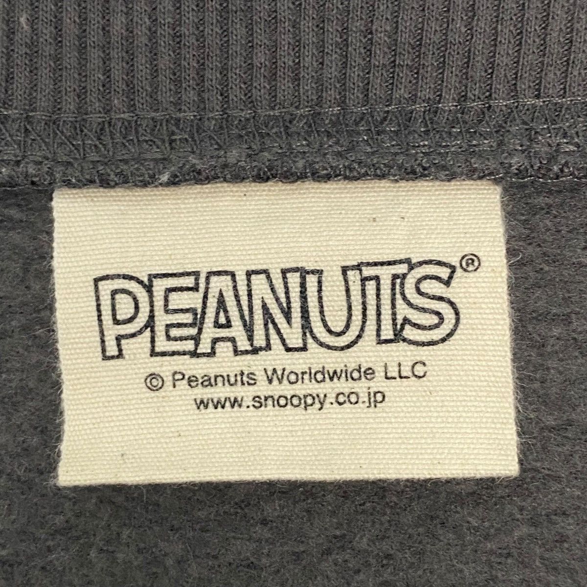Other Vintage Peanut Snoopy Sweatshirt Crewneck Gray Size M Size US M / EU 48-50 / 2 - 5 Thumbnail
