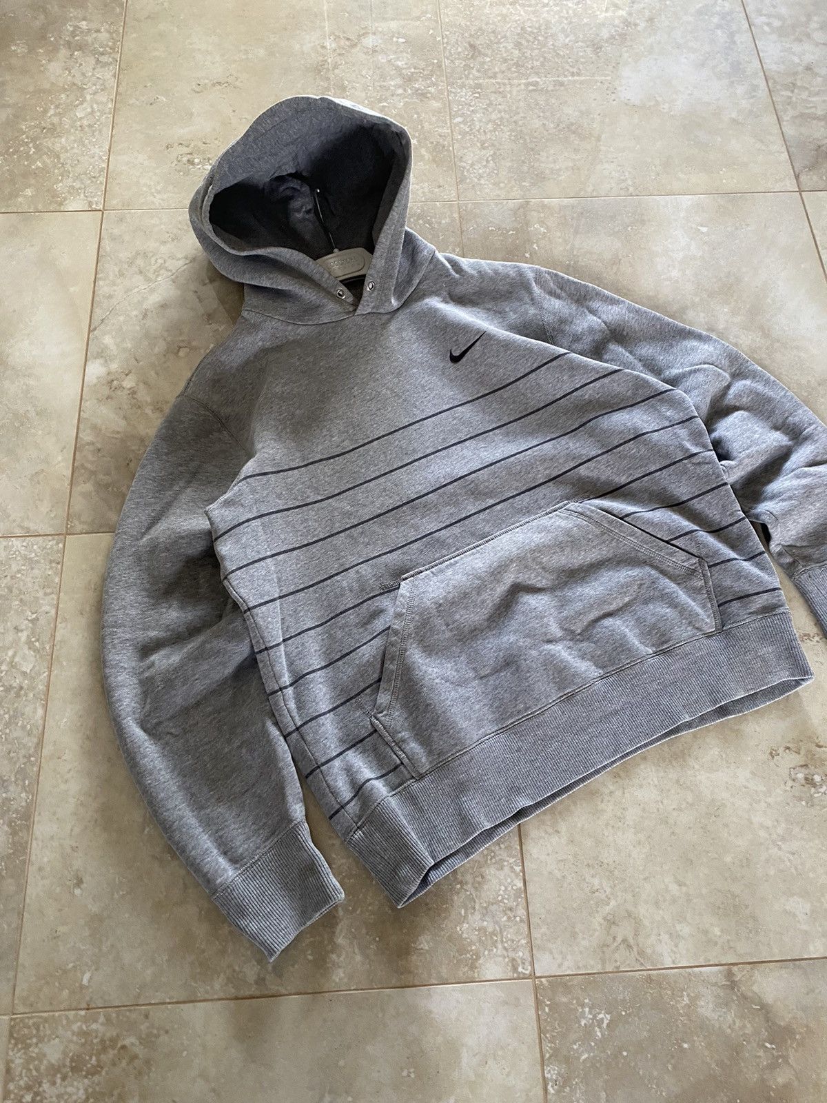 Nike Vintage Nike Y2K Mini logo Hoodie Gray Baggy Streetwear USA Size US M / EU 48-50 / 2 - 12 Thumbnail