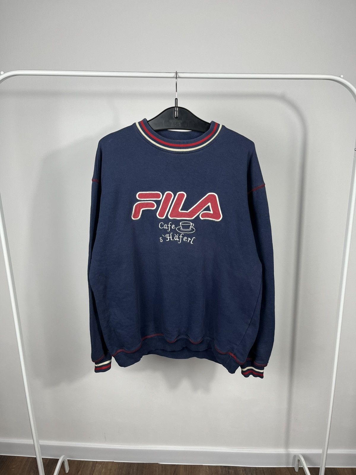 Fila Fila Vintage Sweatshirt Big Logo Navy Crewneck Size L Jumper Size US L / EU 52-54 / 3 - 1 Thumbnail