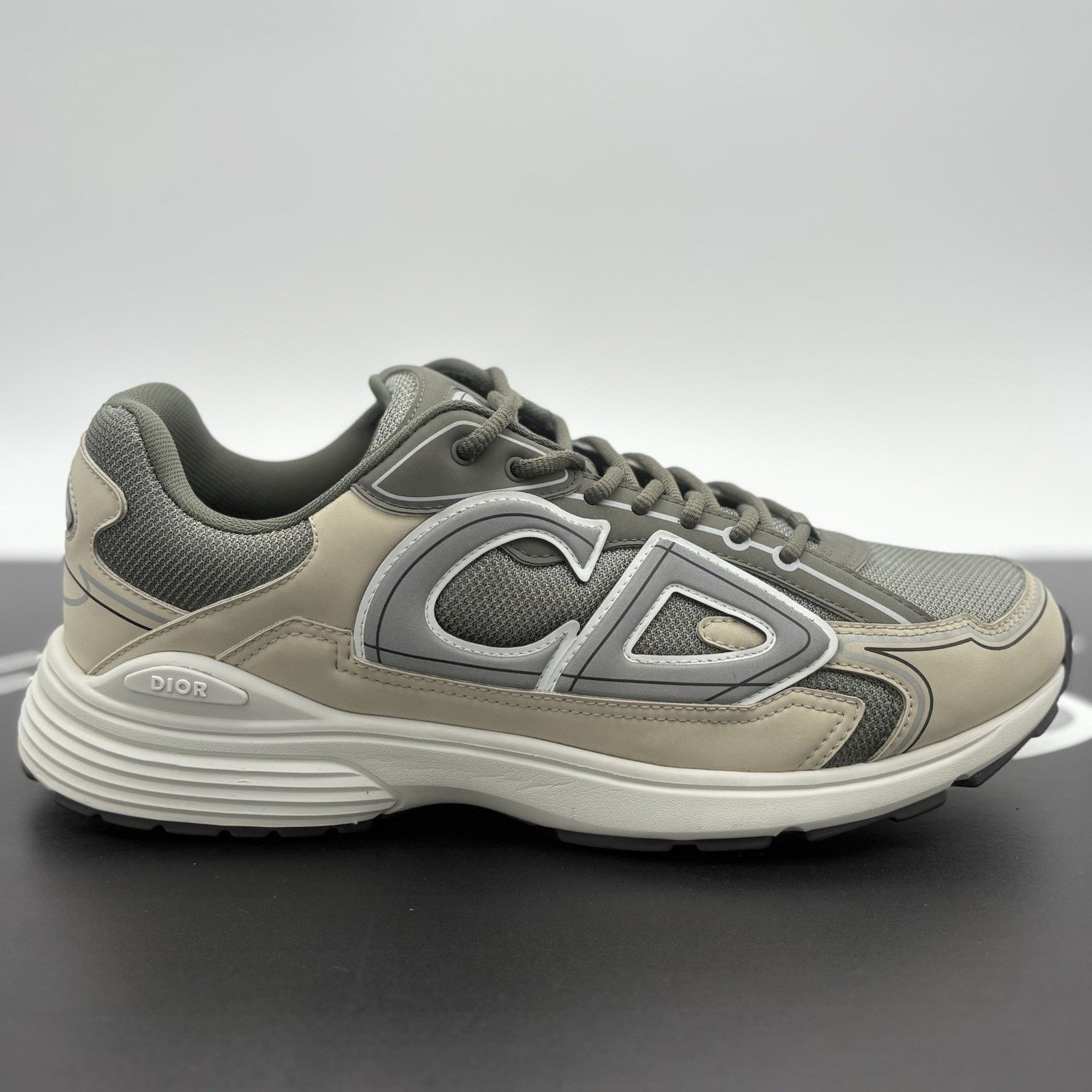 Dior Dior B30 Reflective Sneaker ' Olive Green Beige ' VERY CLEAN Size US 13 / EU 46 - 2 Thumbnail
