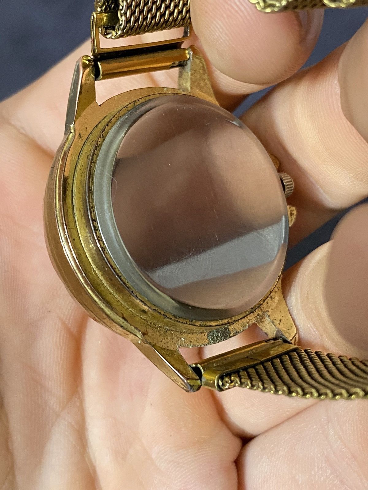 Japanese Brand Vintage Spinning Flower Dial Watch Size ONE SIZE - 2 Thumbnail