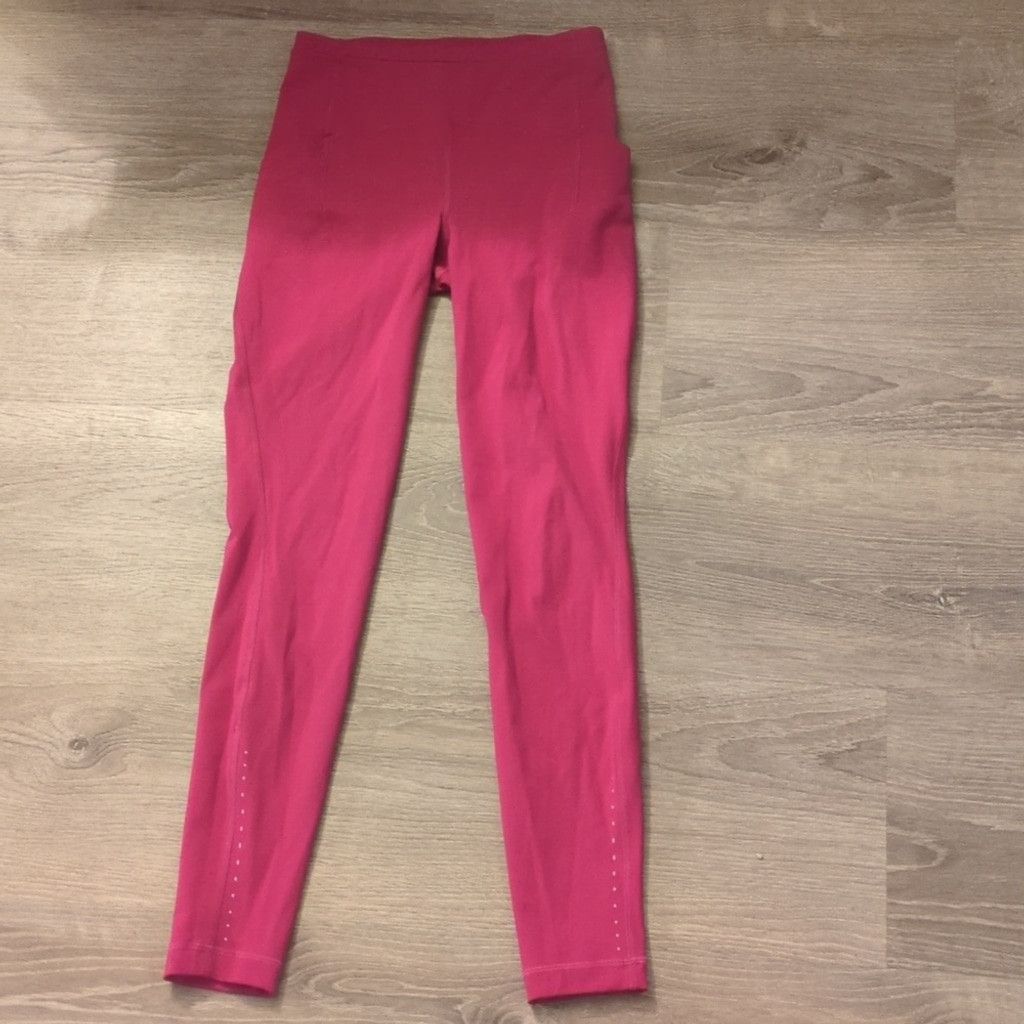 Lululemon Lululemon Swift Speed Tight Brush Luxtreme Wild Berry size 4 Size 27" / US 4 / IT 40 - 1 Thumbnail