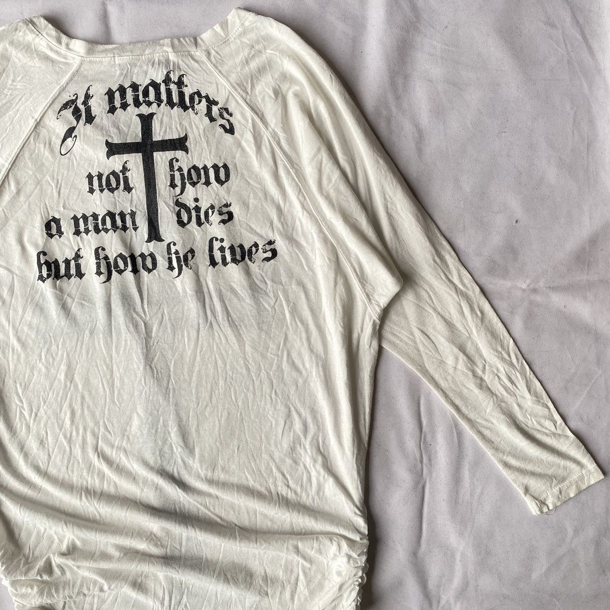 If Six Was Nine × Japanese Brand × Le Grande Bleu (L.G.B.) Y2K Edgy Gothic Grunge Cross “It Matters” Ruched Hem Tees Size L / US 10 / IT 46 - 10 Thumbnail