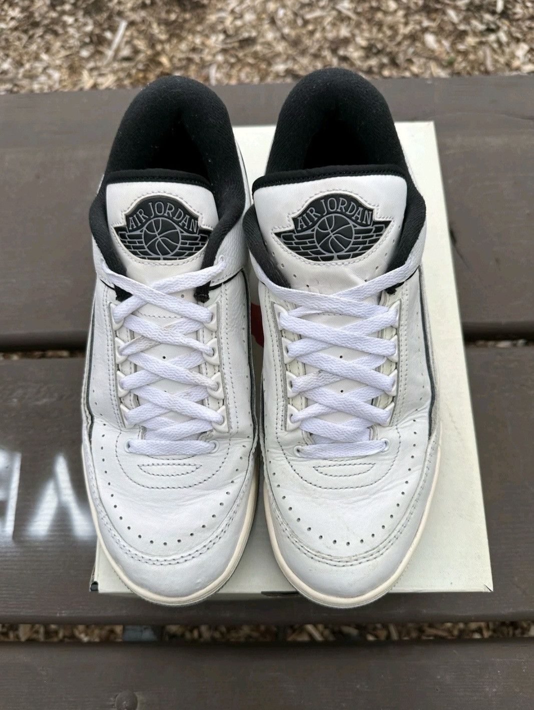 Jordan Brand Nike Air Jordan Retro 2 / 3 White Black Size 10 Men Size US 10 / EU 43 - 4 Thumbnail