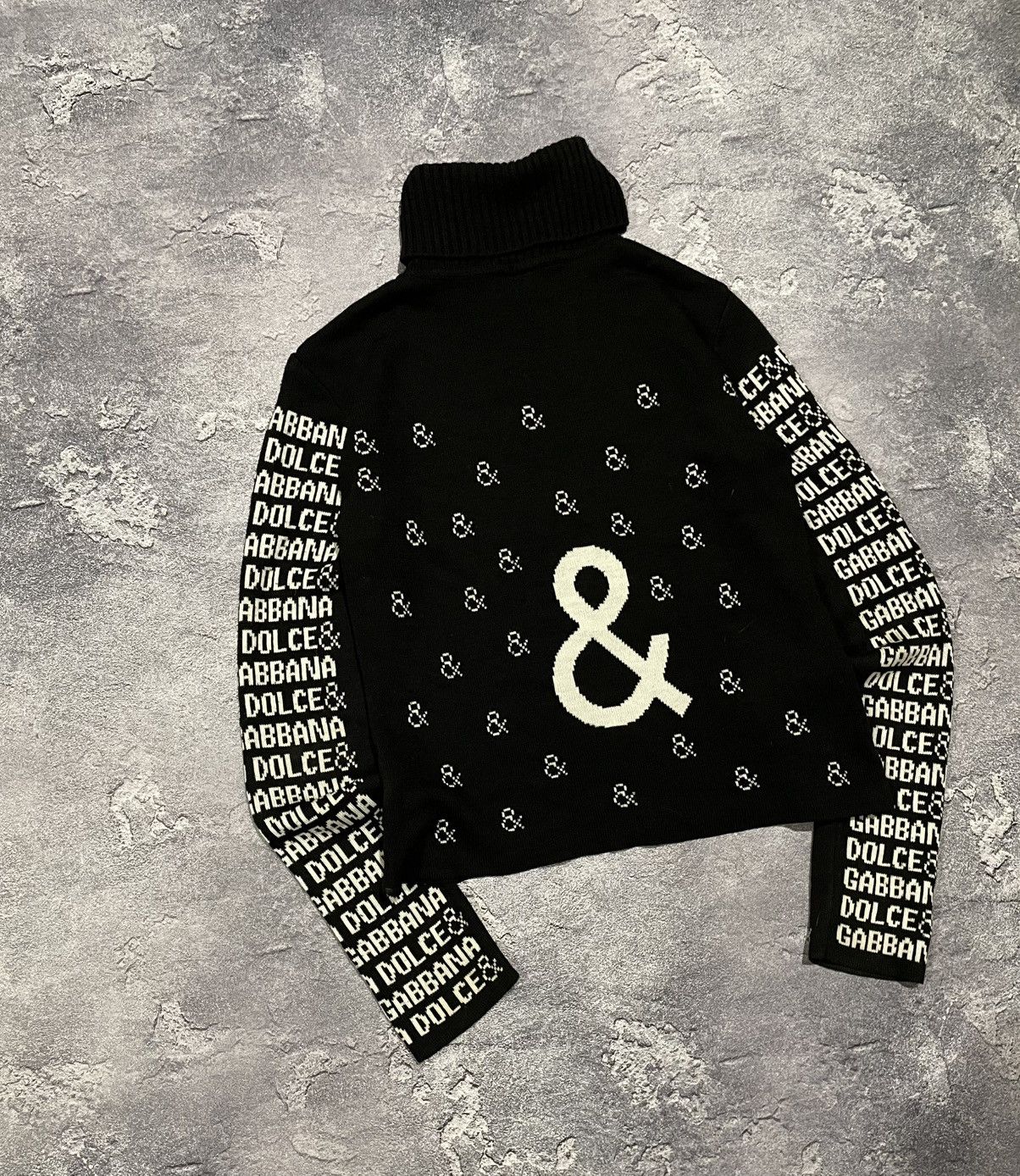 Dolce & Gabbana Vintage Dolce & Gabbana Monogram Logo Turtleneck Sweater Y2K Size M / US 6-8 / IT 42-44 - 5 Thumbnail