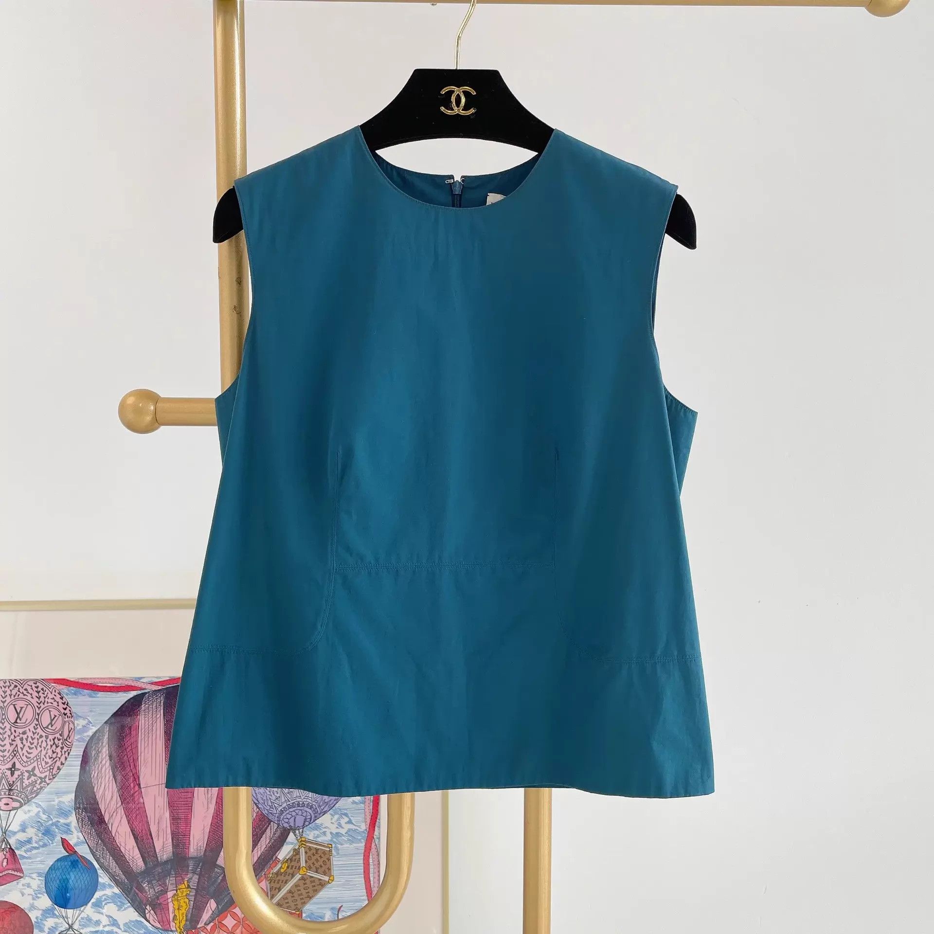 Hermes HERMÈS blue sleeveless vest 36 Size XS / US 0-2 / IT 36-38 - 1 Thumbnail