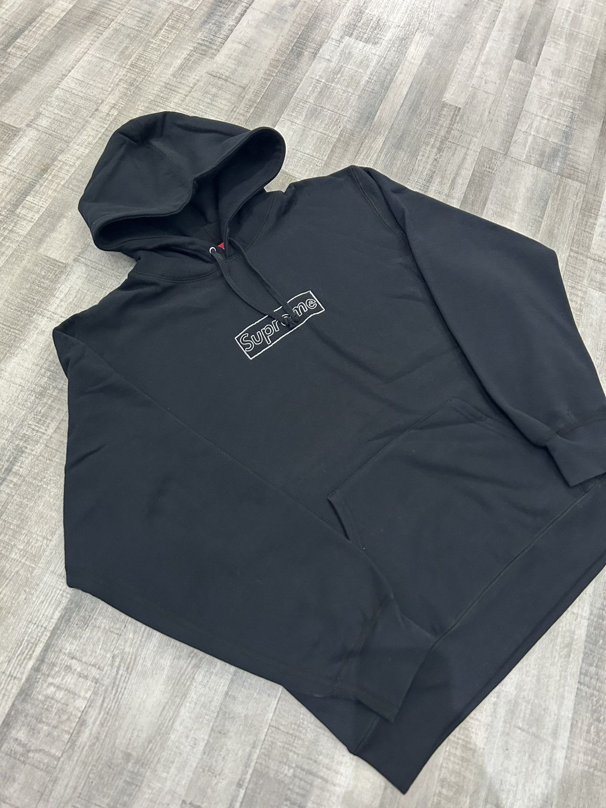 Kaws × Supreme Supreme x KAWS Chalk Logo Hooded Sweatshirt Size US L / EU 52-54 / 3 - 3 Thumbnail