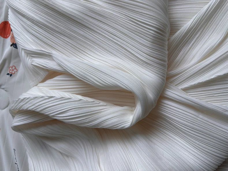 Issey Miyake Issey Miyake size:2 White pleated dress Size XS / US 0-2 / IT 36-38 - 6 Thumbnail