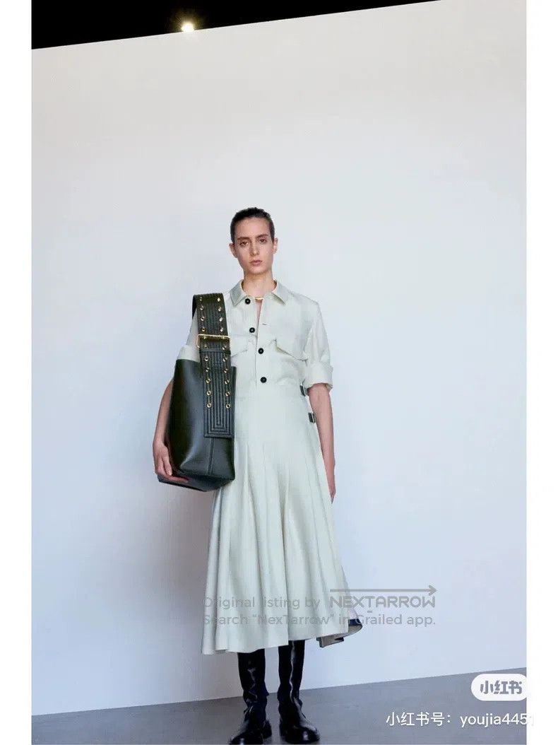 Jil Sander Jil Sander size 34 Mulberry Silk Pleated Skirt Size 33" - 1 Thumbnail