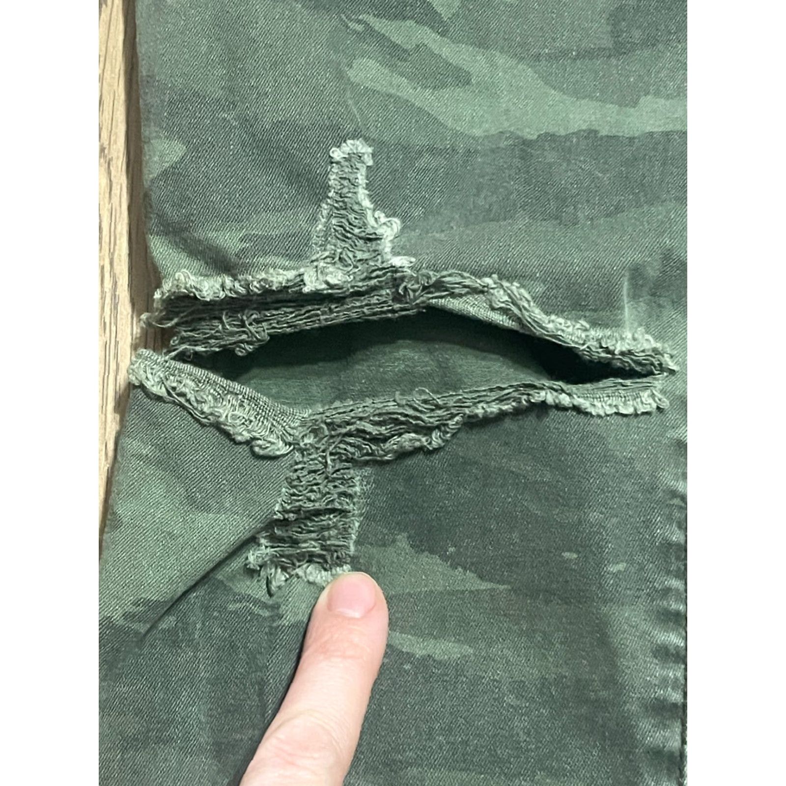 Vintage **AriZona Women's Size 11 Green Denim Straight Fit Jeans Camo** User: AriZona Women's Size 11 Green Denim Straight Fit Jeans Camo Size 32" / US 10 / IT 46 - 4 Thumbnail