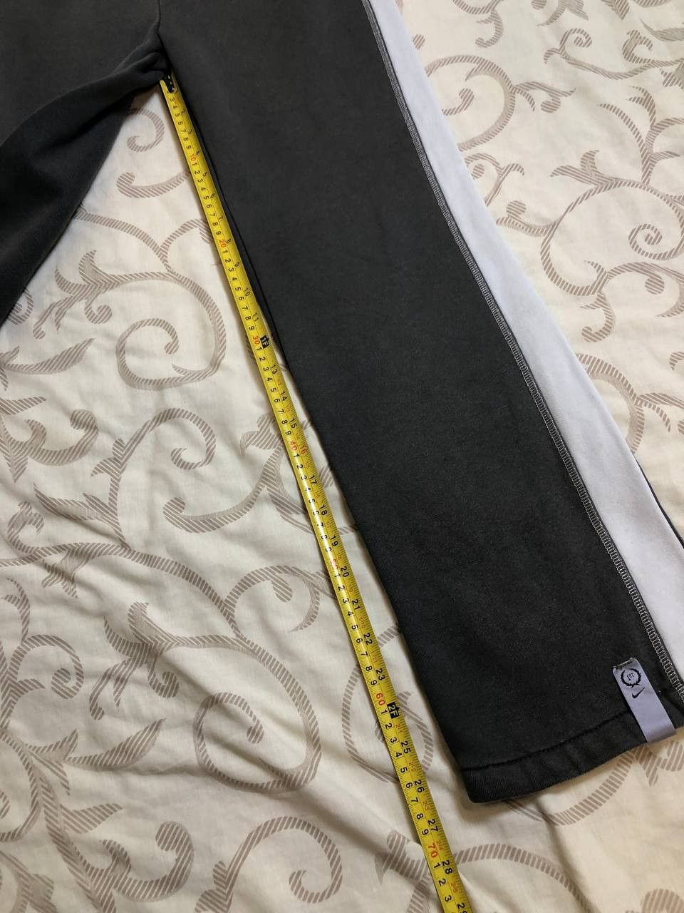 Nike Nike Training TRACK PANTS Flared Sweatpants Size 27" / US 4 / IT 40 - 9 Thumbnail