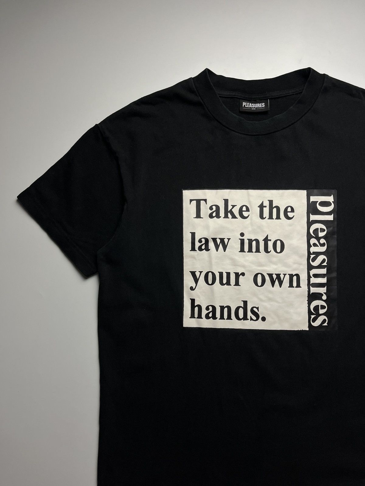 Pleasures Pleasures Lawless Heavyweight Tshirt Size US L / EU 52-54 / 3 - 2 Thumbnail