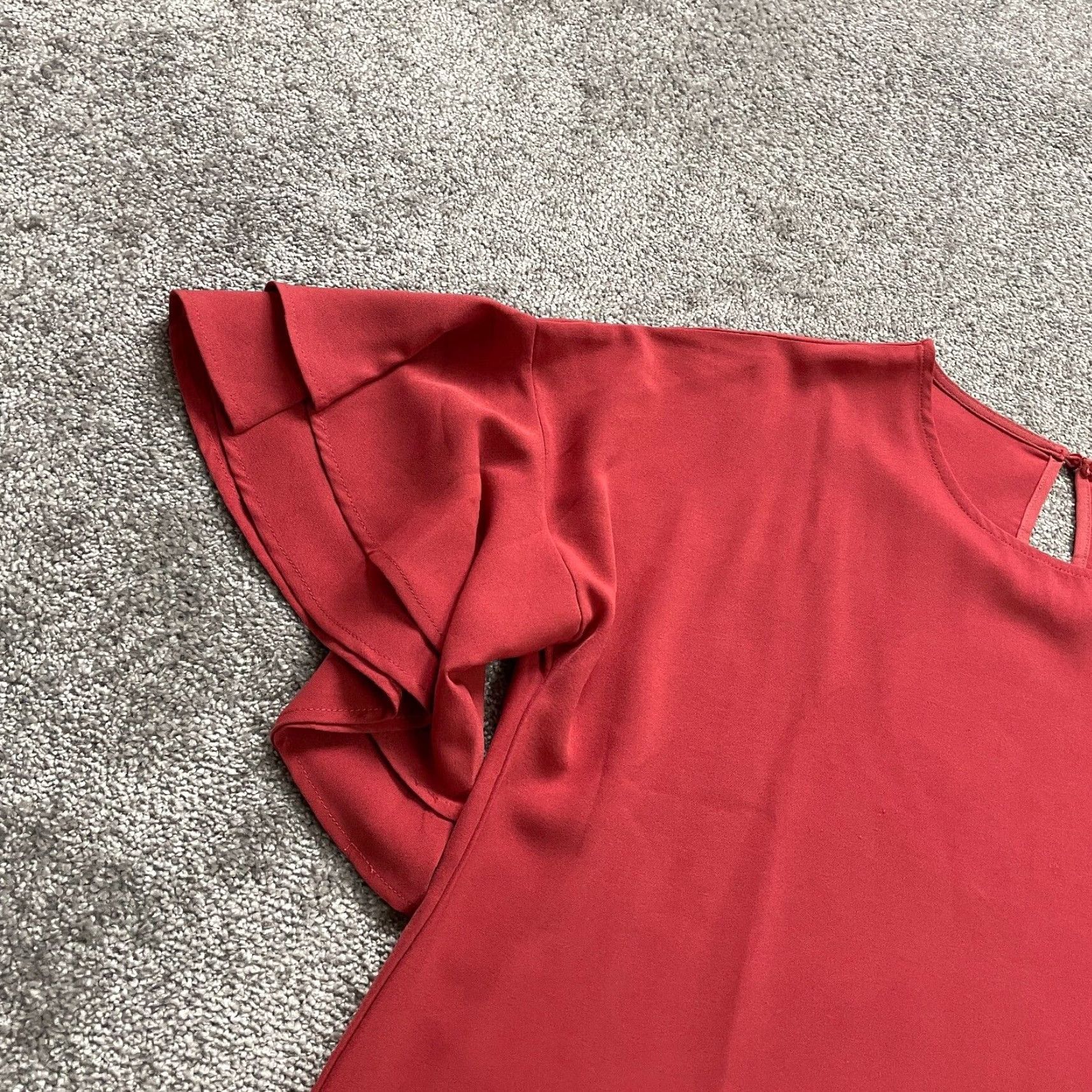 Bell Unbranded Blouse XL Womens Solid Red Ruffle Bell Sleeve Round Neck Casual Size XL / US 12-14 / IT 48-50 - 6 Thumbnail