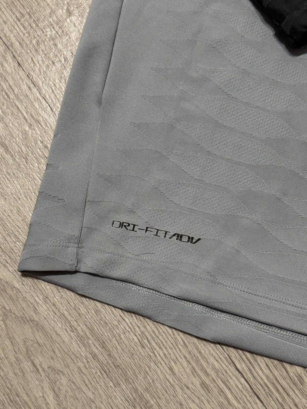 Nike 🔷Nike Liverpool 2022/23 Long sleeve Zip Training Top🔷 Size US M / EU 48-50 / 2 - 2 Thumbnail