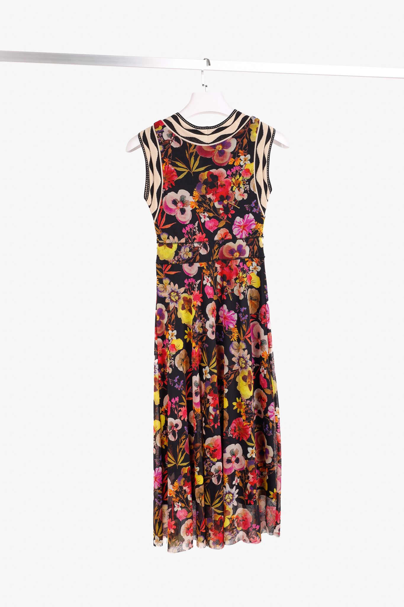 FUZZI Fuzzi Black Sleeveless Mesh Floral Midi Dress Size S / US 4 / IT 40 - 2 Thumbnail