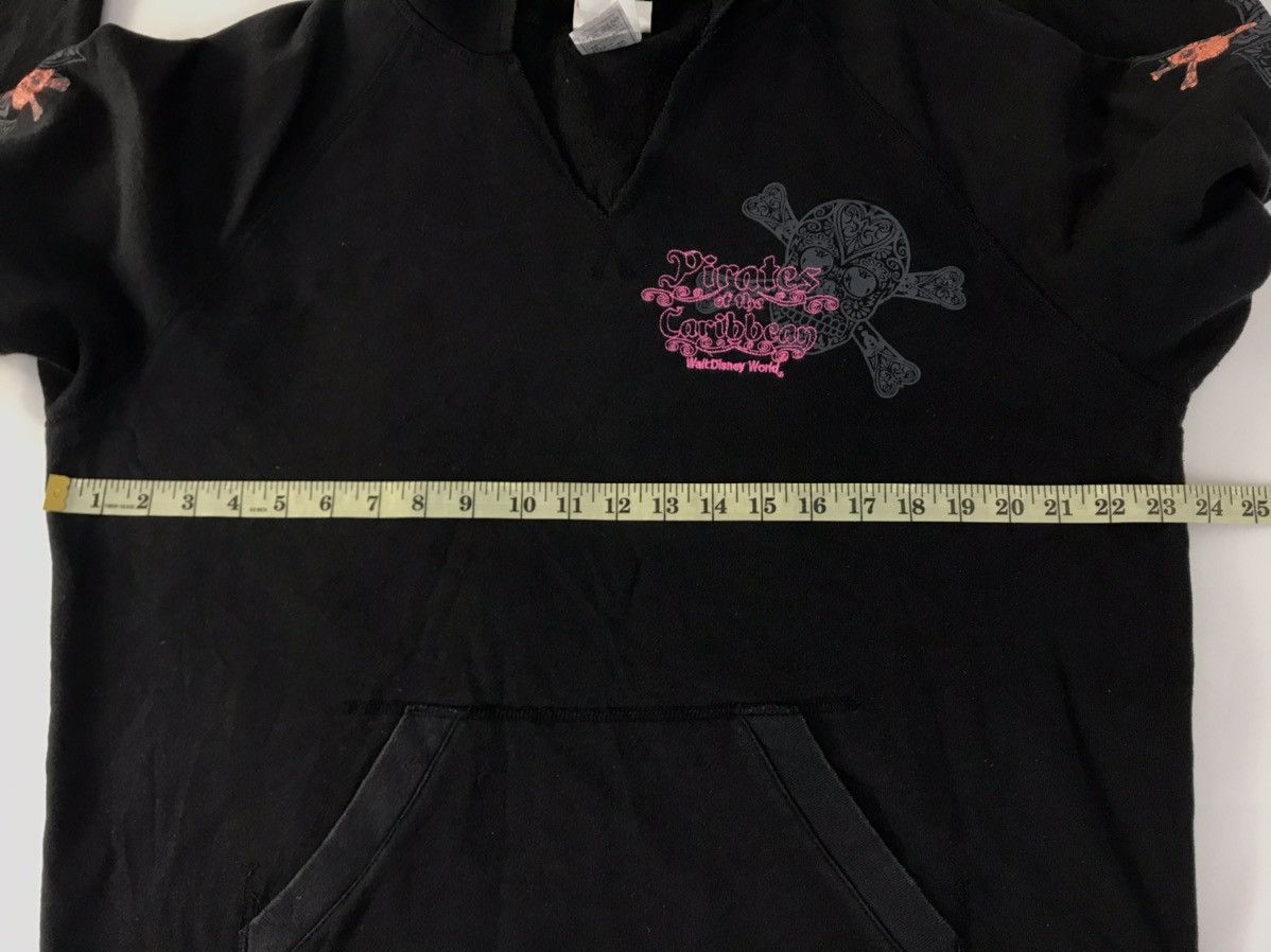 Japanese Brand Pull Over Hoodies Pirate Of The Caribbean Tatoo Skull Design Size L / US 10 / IT 46 - 12 Thumbnail