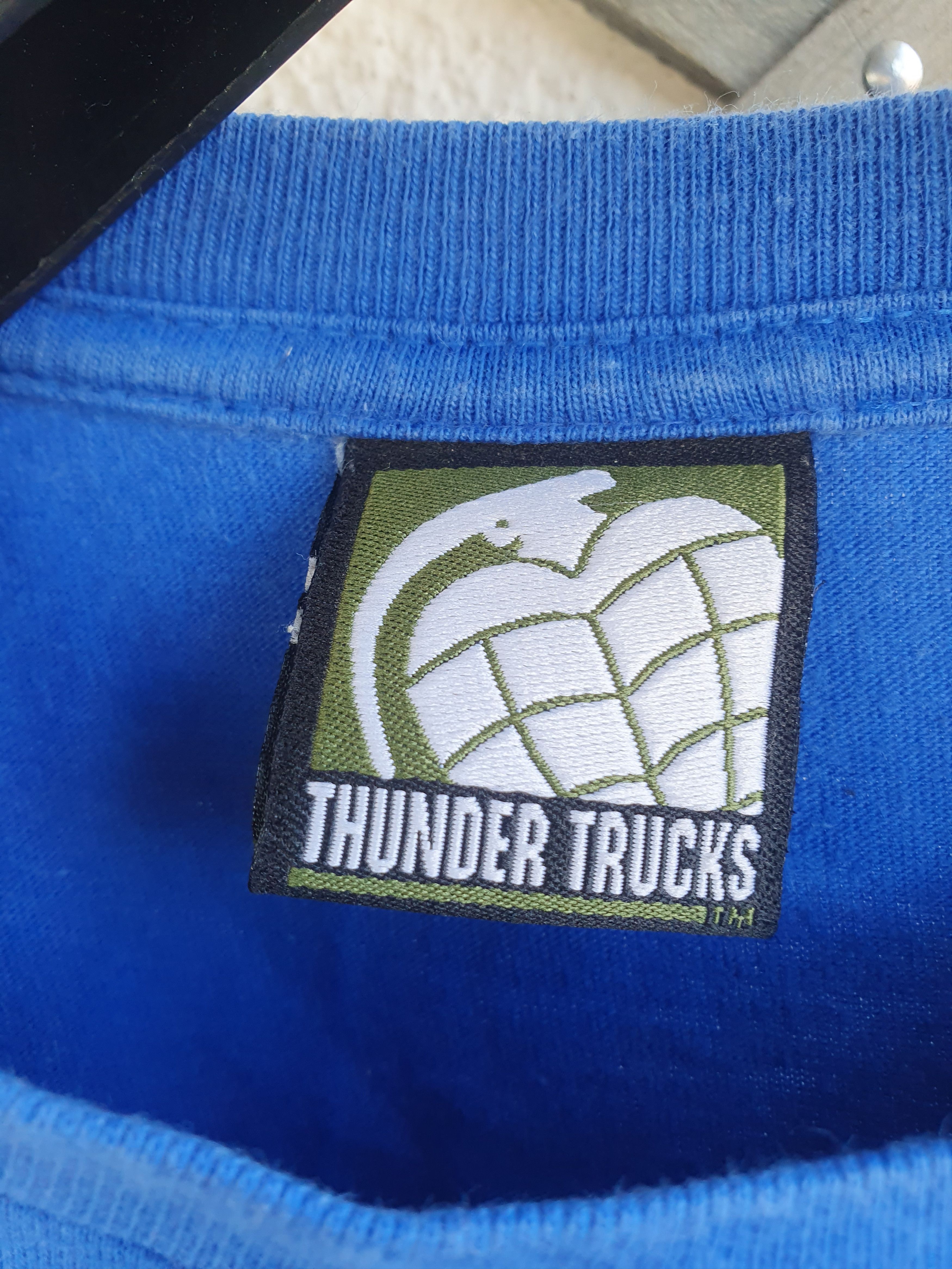 Vintage Thunder Trucks Skateboard Quierro Infinito Vtg tee sz M Size US M / EU 48-50 / 2 - 2 Thumbnail