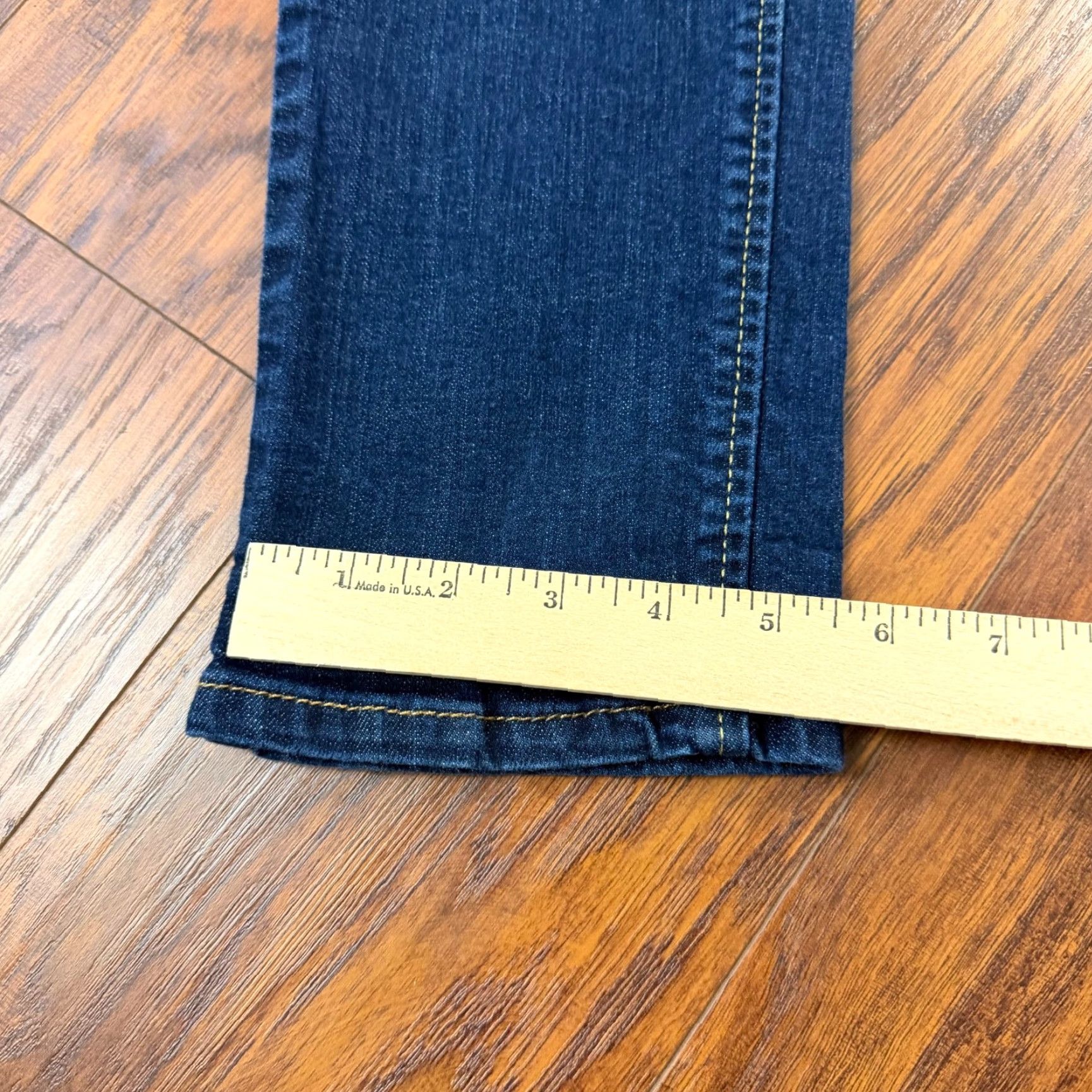 Levi's Levis 524 Jeans Womens 9 Skinny Low Rise Stretch Denim Dark Wash 29x26 Blue Cotton Blend Denim Regular 500 Series Womens Jeans 29x26 Size 29" - 7 Thumbnail