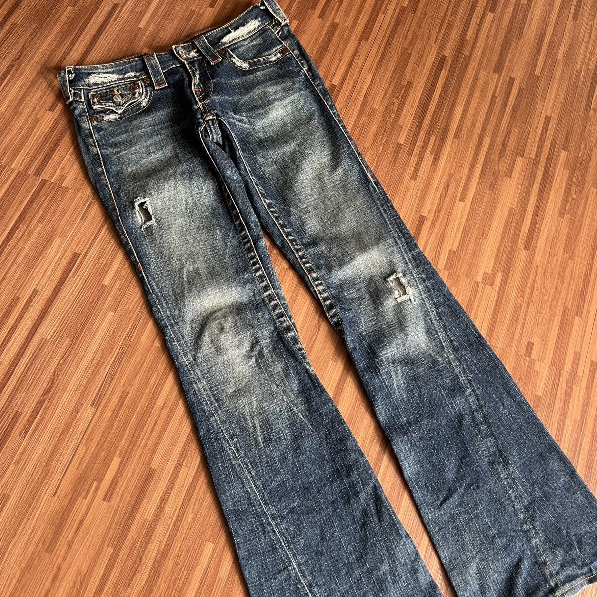 True Religion “VINTAGE” TRUE RELIGION FLARE JEANS Size 29" - 3 Thumbnail