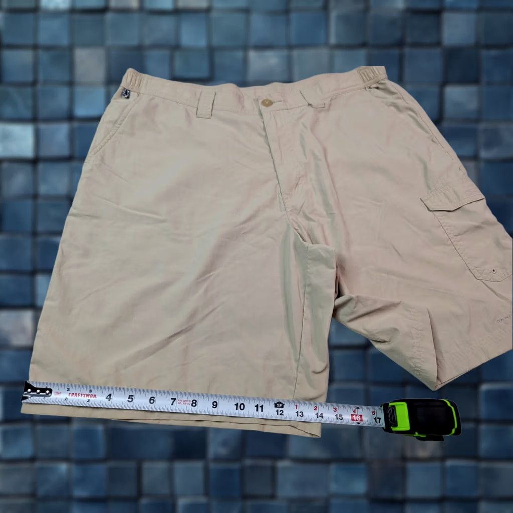 Vintage Columbia PFG Shorts OMNI-SHADE Fishing Hiking Men 40 x 10 Beige Lightweight Cargo Shorts Regular Mens Size US 40 / EU 56 - 1 Thumbnail