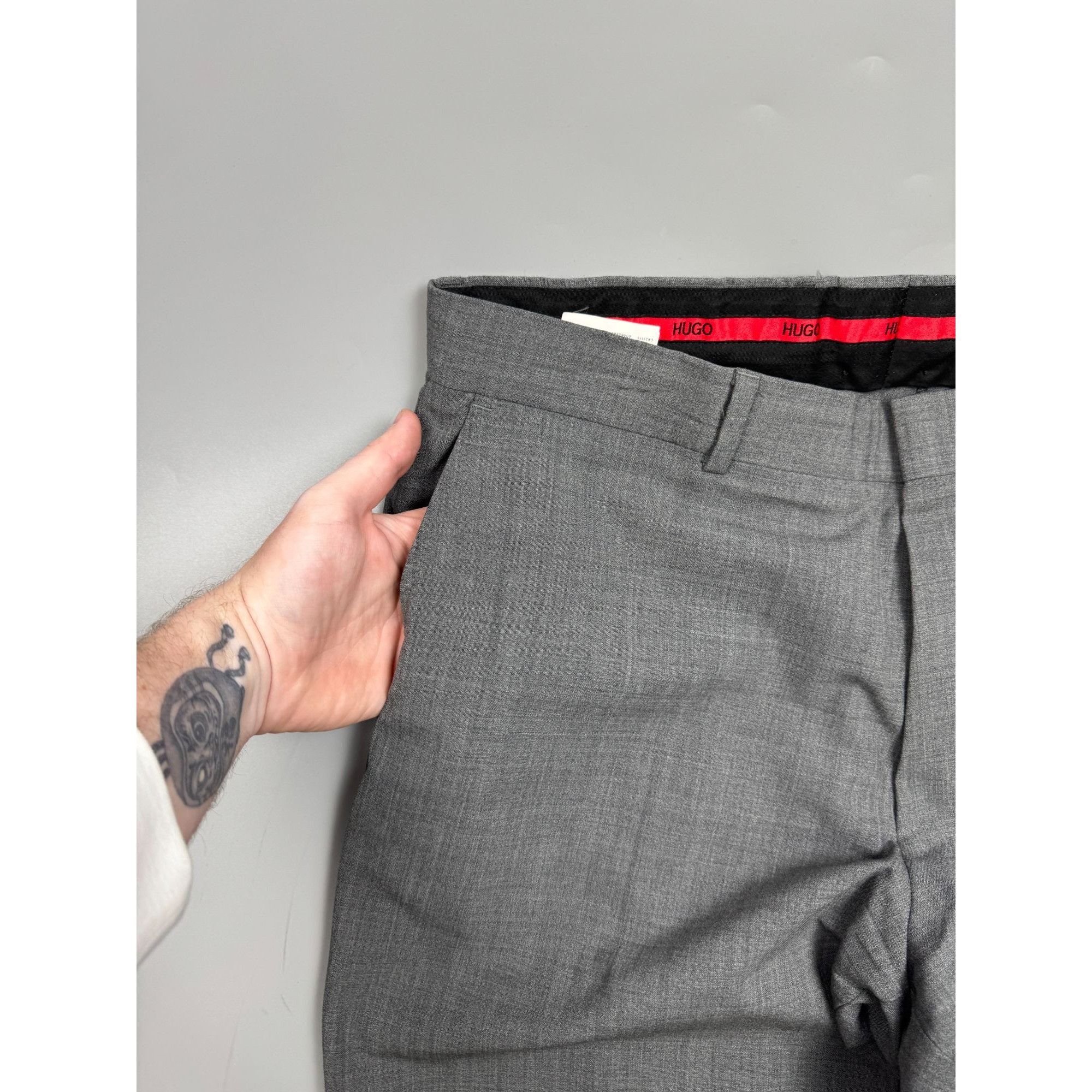 Hugo Boss Hugo Boss Two Piece Wool Suit (Y1282) Size 42L - 15 Thumbnail