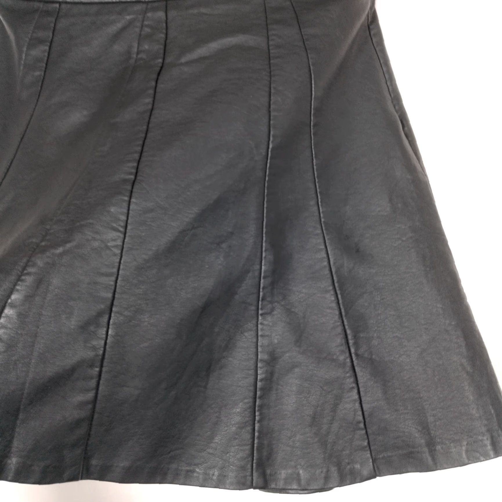 Express Express Skirt XS Black Mini Viscose PU Pleather Faux Leather Skater Biker Sexy Party Casual Womens Size 26" / US 2 / IT 38 - 3 Thumbnail