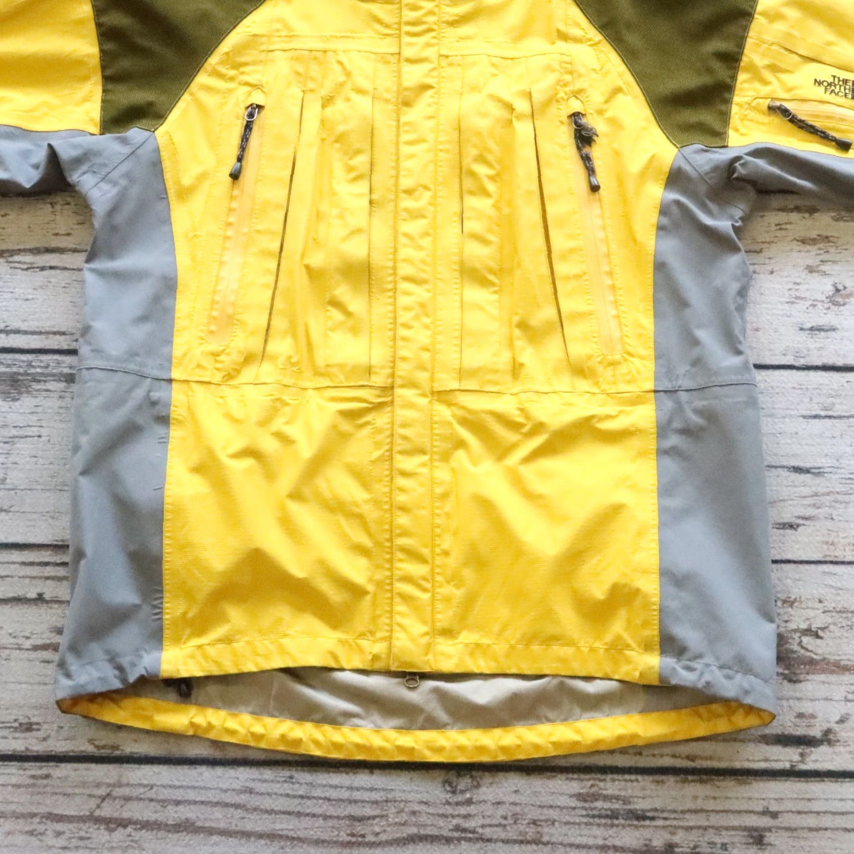 The North Face VINTAGE The North Face Summit Series Gore-Tex XCR Jacket Mens L Yellow GTX Summit Series Parka Jacket Size US L / EU 52-54 / 3 - 3 Thumbnail