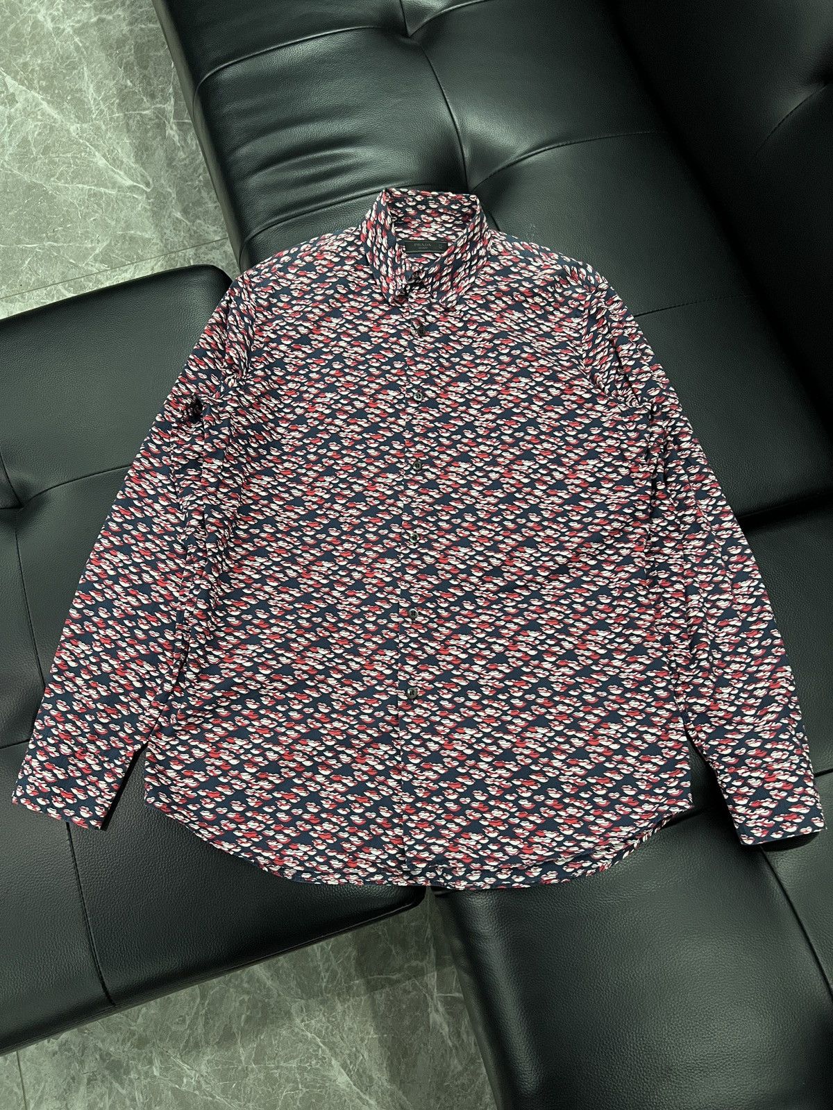 Prada Prada 2015 All-Over Lip Print Shirt Size US XS / EU 42 / 0 - 1 Thumbnail