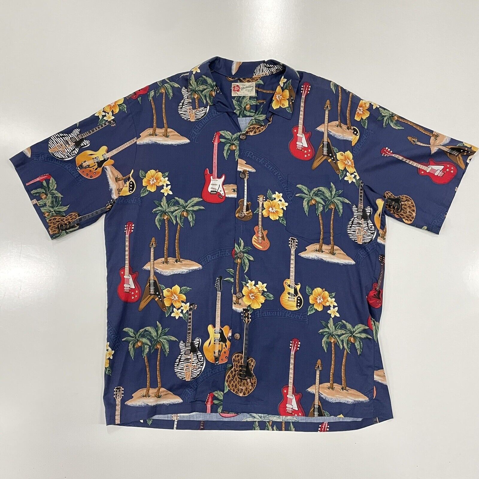 Hilo Hattie Hilo Hattie Men’s Hawaiian Shirt Guitar Floral Palm Beach XL Size US XL / EU 56 / 4 - 1 Thumbnail