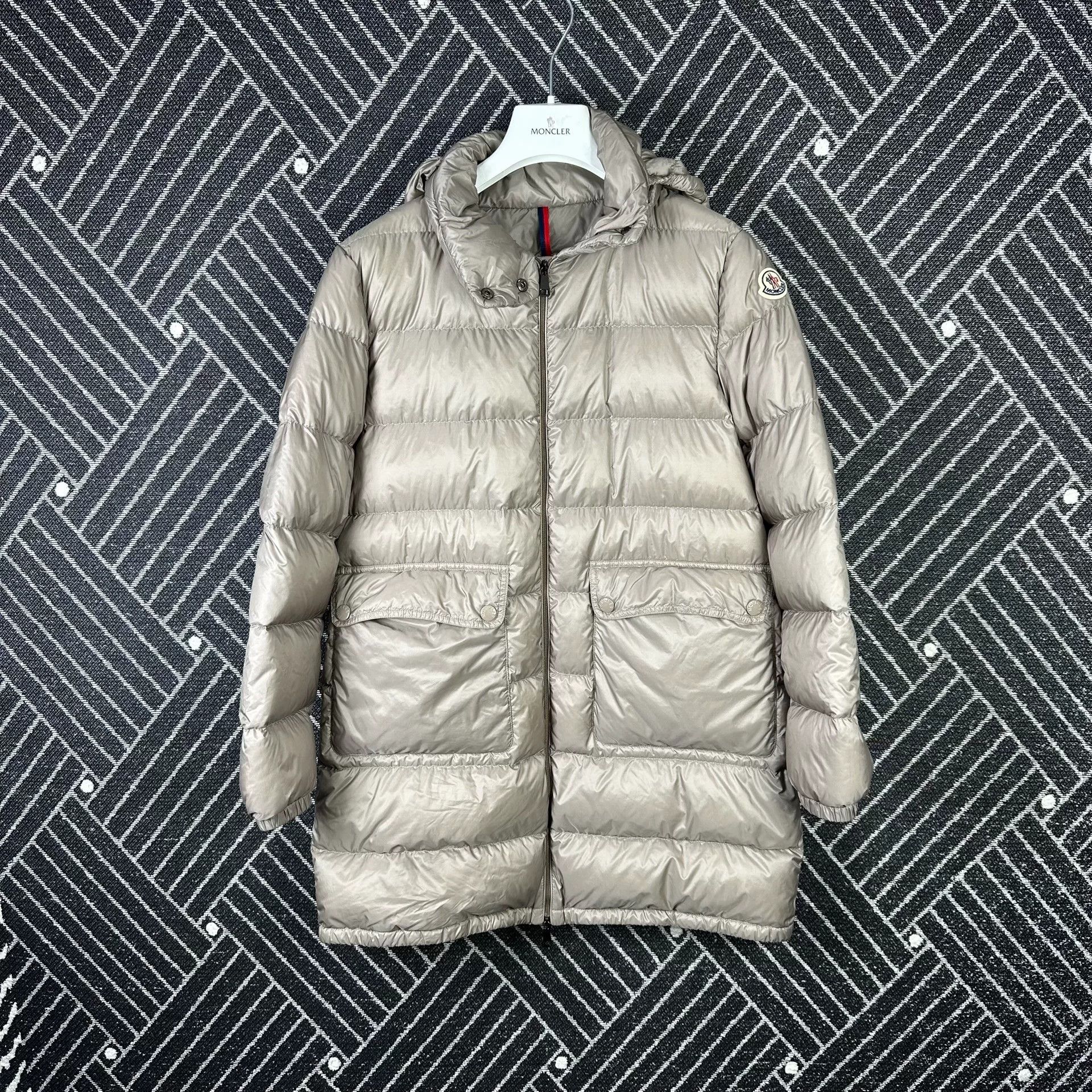 Moncler Moncler Abricotier Down Jacket Size 0 Size M / US 6-8 / IT 42-44 - 1 Thumbnail
