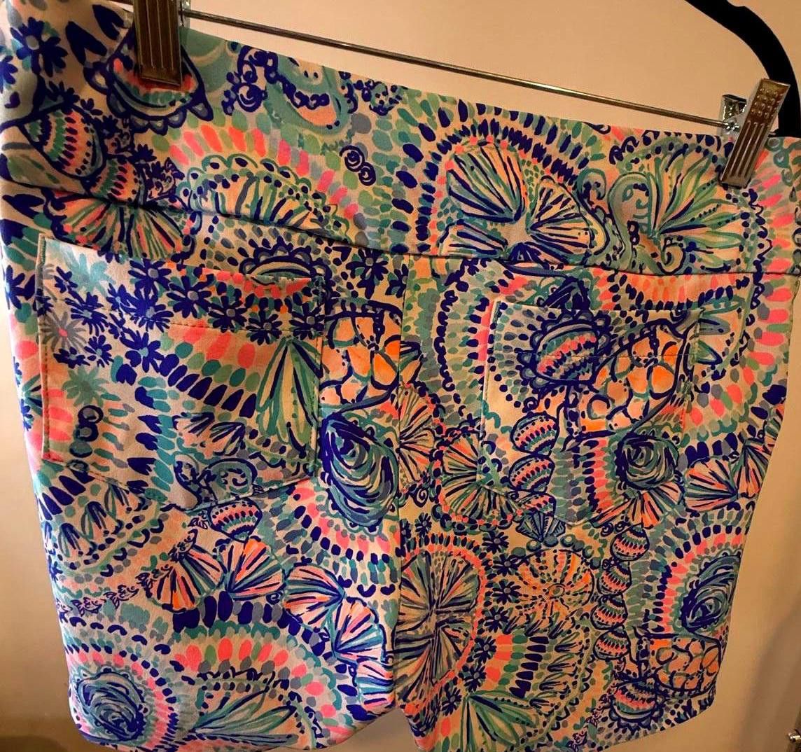 Designer Lilly Pulitzer Colorful Print Shorts - Size 8 Size 30" / US 8 / IT 44 - 2 Thumbnail