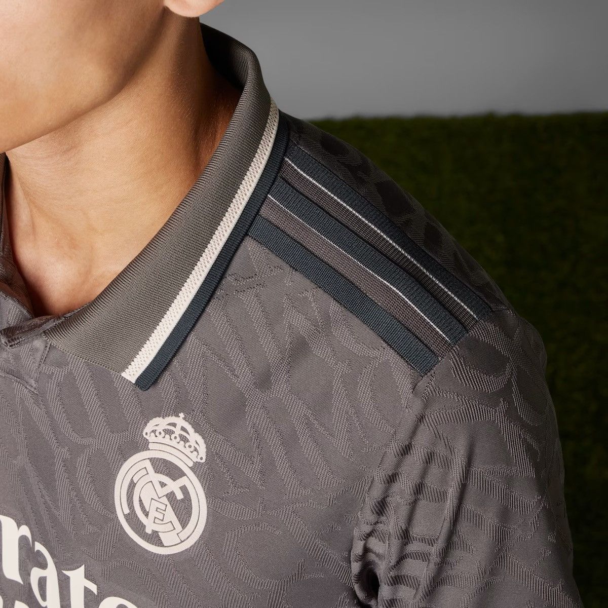 Adidas Adidas Real Madrid Authentic Third Jersey 24/25 Size US XXL / EU 58 / 5 - 5 Thumbnail