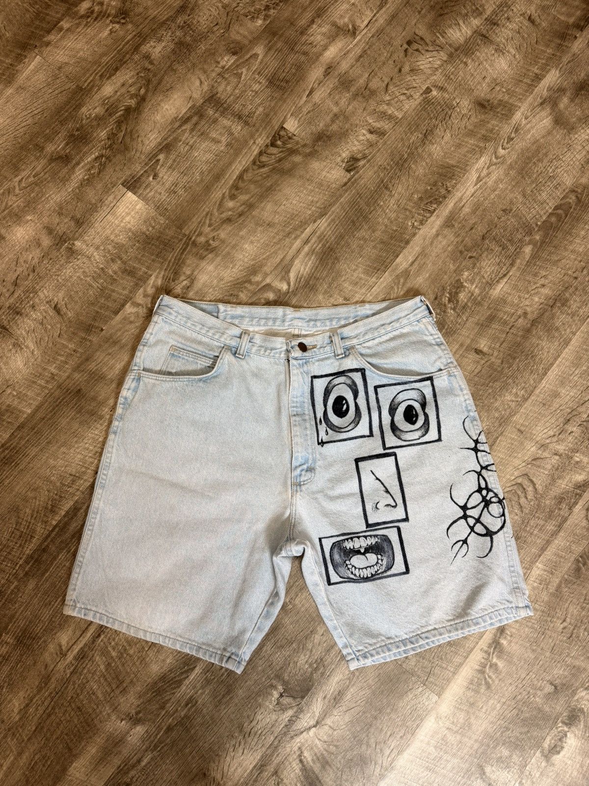 Wrangler Wrangler Shorts Size US 34 / EU 50 - 1 Thumbnail