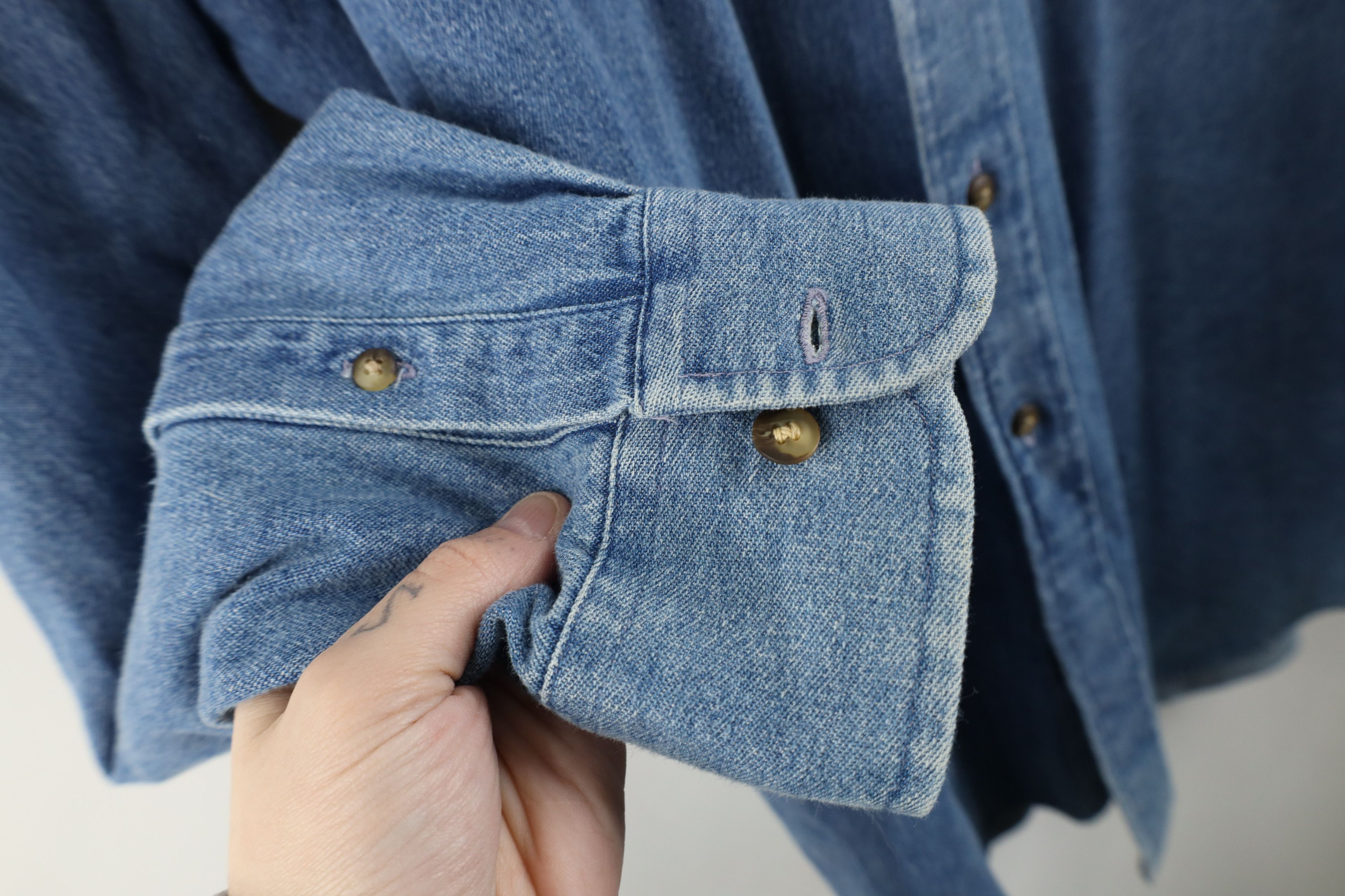 Vintage Vintage 90s Streetwear Collared Denim Jean Button Down Shirt Size US L / EU 52-54 / 3 - 8 Thumbnail