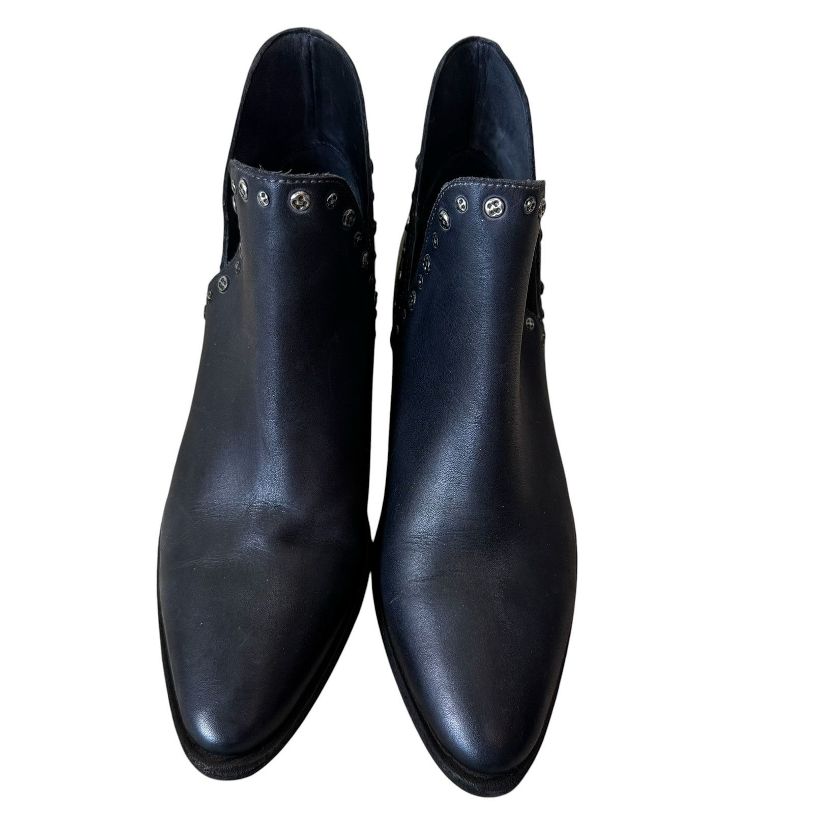 Free People FREE PEOPLE Studded Charm Double V Ankle Boots Size 37/6.5 Size US 6.5 / IT 36.5 - 5 Thumbnail