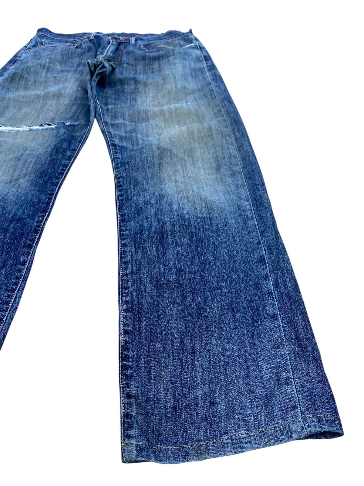 Levi's Levi’s Brand Faded Wash Ripped Style Soft Jeans Size US 32 / EU 48 - 8 Thumbnail