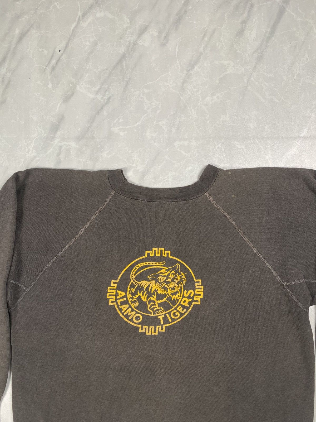 American Apparel Grail Rare Vintage 80s Alamo Tigers Crewneck Size US M / EU 48-50 / 2 - 2 Thumbnail