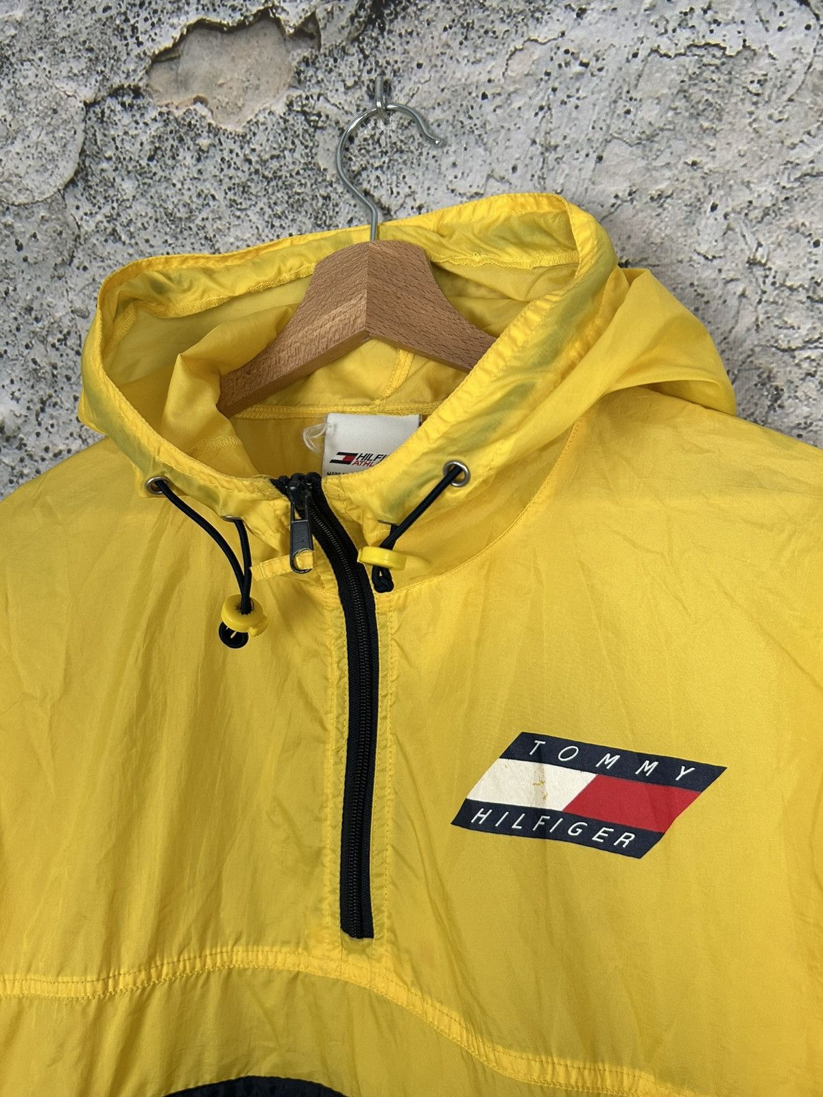 Tommy Hilfiger Vintage Tommy Hilfiger 90s Light Rain Jacket Yellow Hype Size US L / EU 52-54 / 3 - 3 Thumbnail